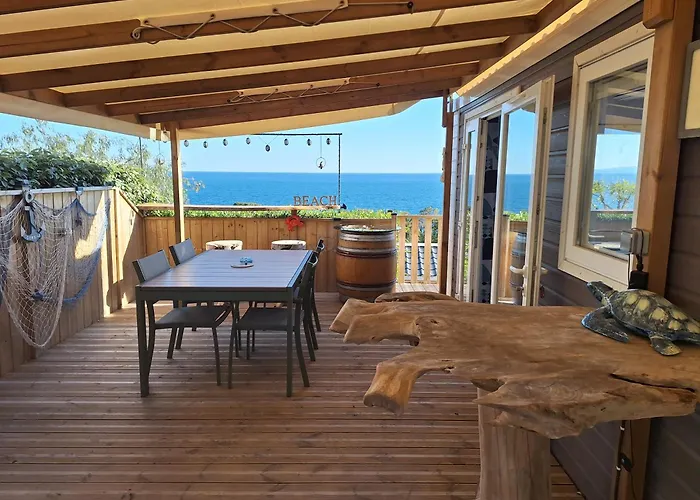 Mobil Avec Vue Exceptionnelle Campsite Saint-Raphael (Var)