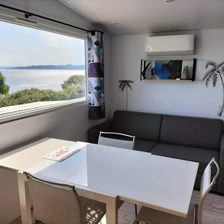 Mobil Avec Vue Exceptionnelle * Saint-Raphaël