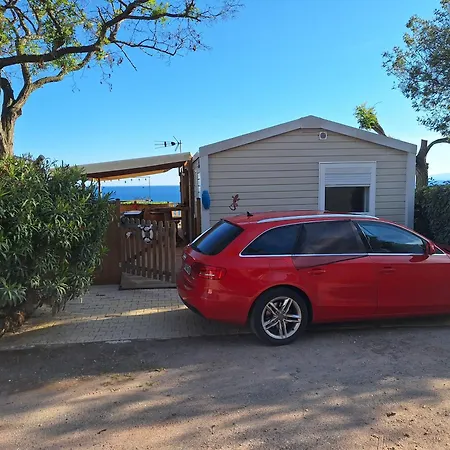 Mobil Avec Vue Exceptionnelle Kemping